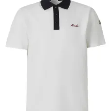 Футболка с вышитым логотипом