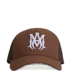 Бейсболка с вышитым логотипом и изогнутым козырьком Бейсболка с вышитым логотипом и изогнутым козырьком