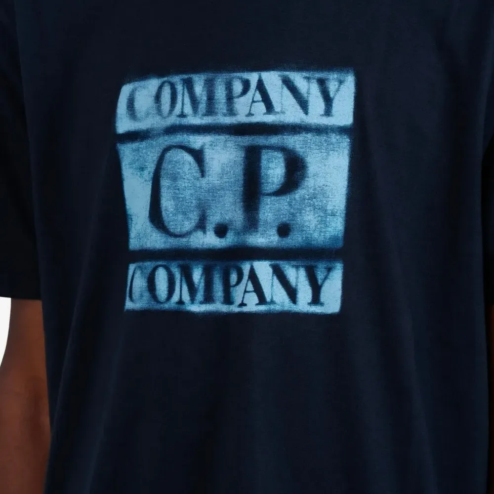 Футболка с короткими рукавами и логотипом