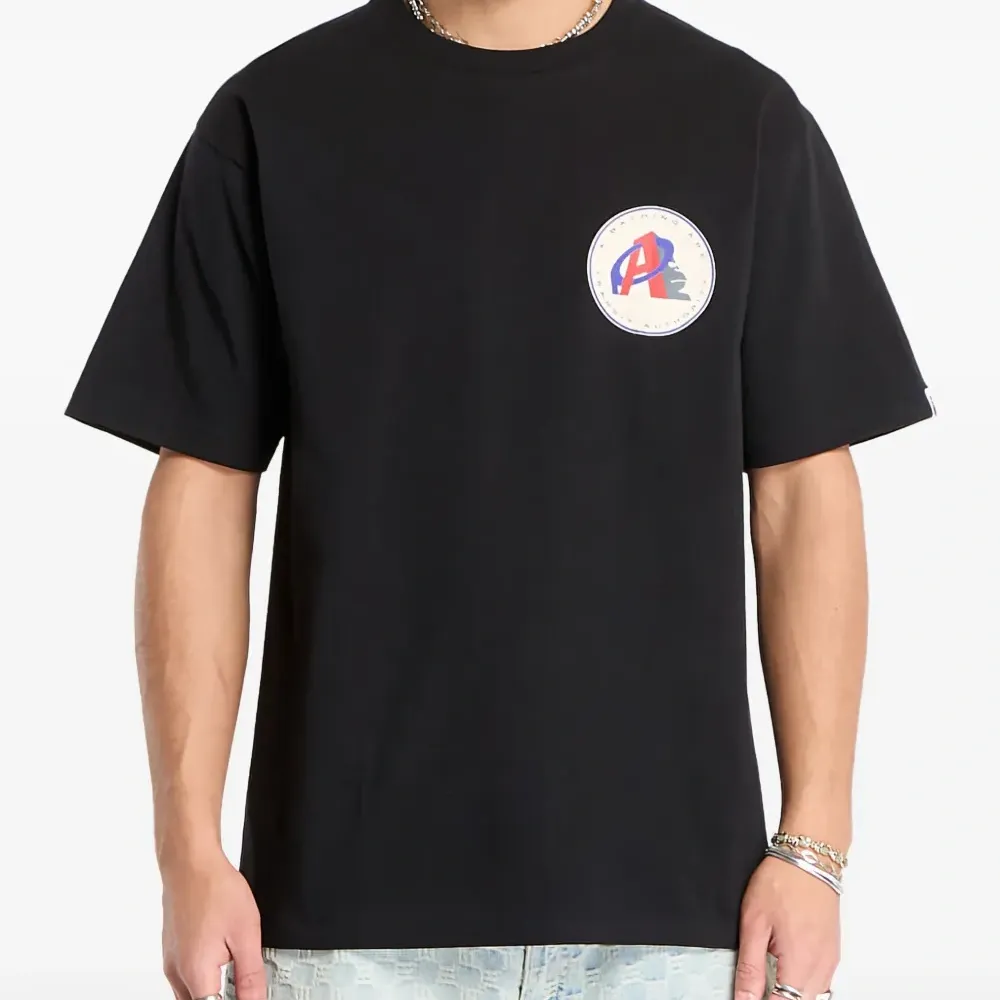 Футболка с принтом логотипа