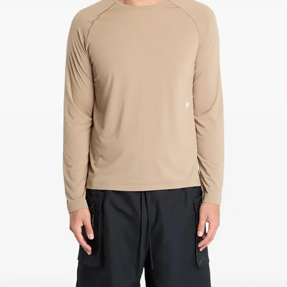 Футболка с длинными рукавами