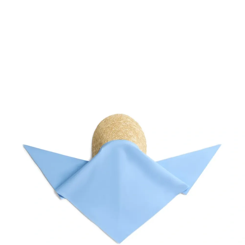 Кепка с шарфом из разных материалов