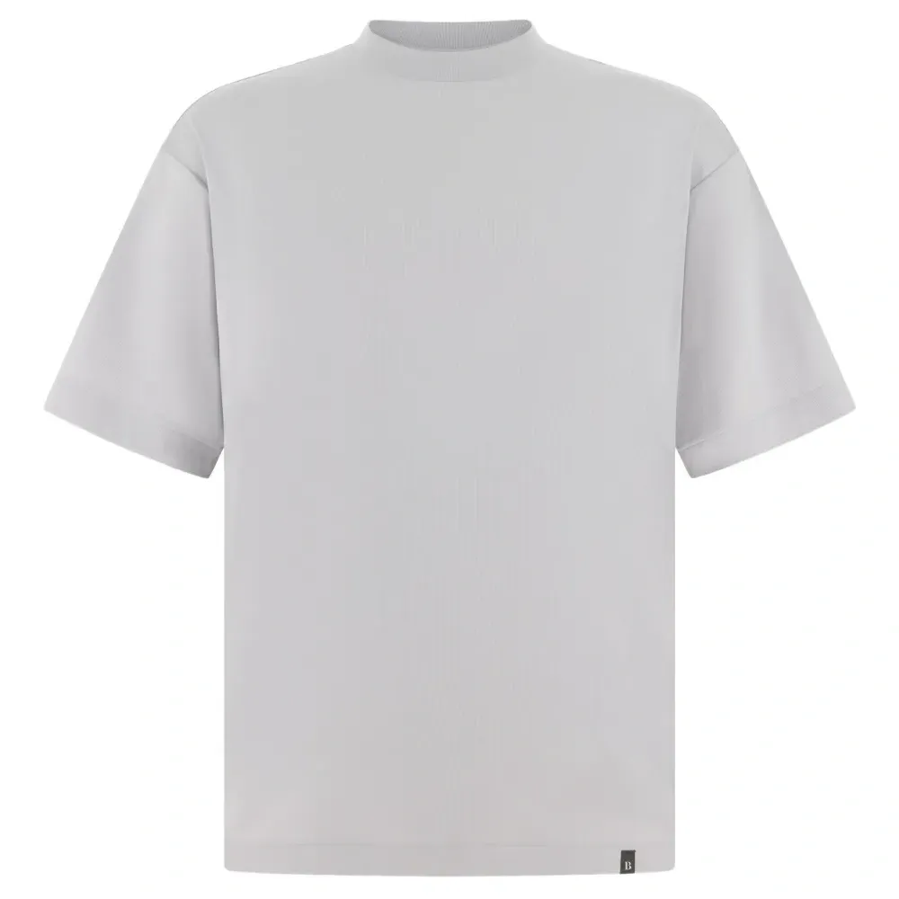 Футболка с нашивкой-логотипом