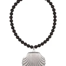 Ожерелье с кулоном в виде ракушки Holbox Ожерелье с кулоном в виде ракушки Holbox