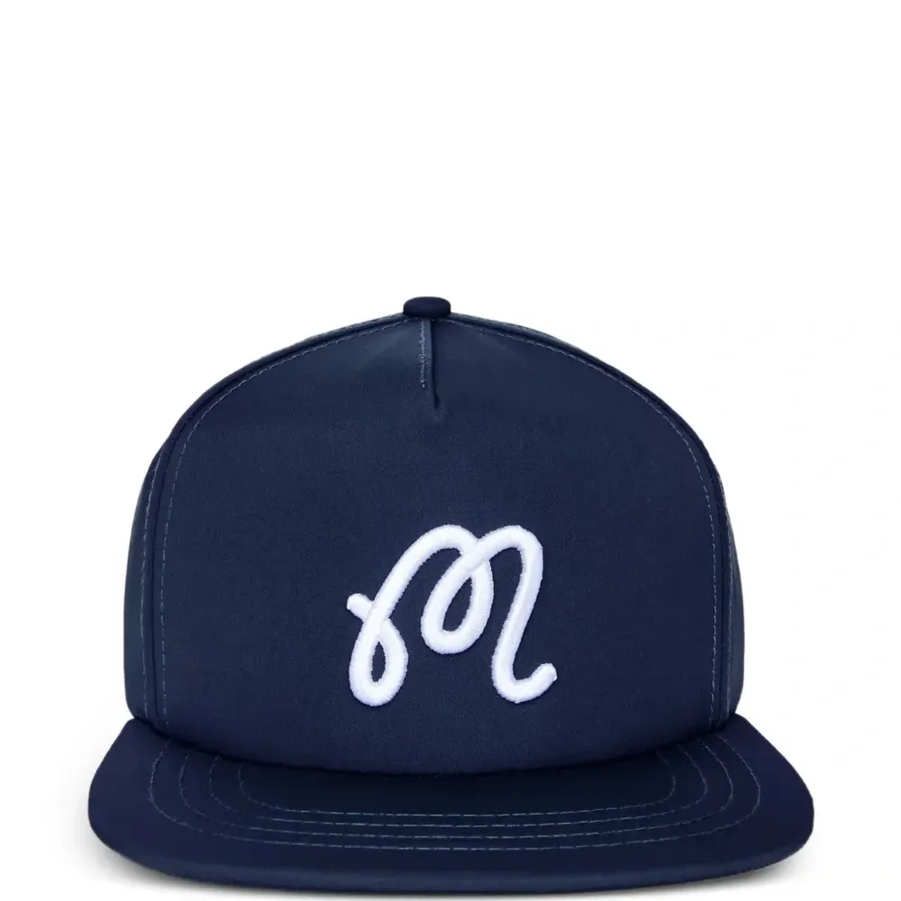 Бейсболка M с прямым козырьком