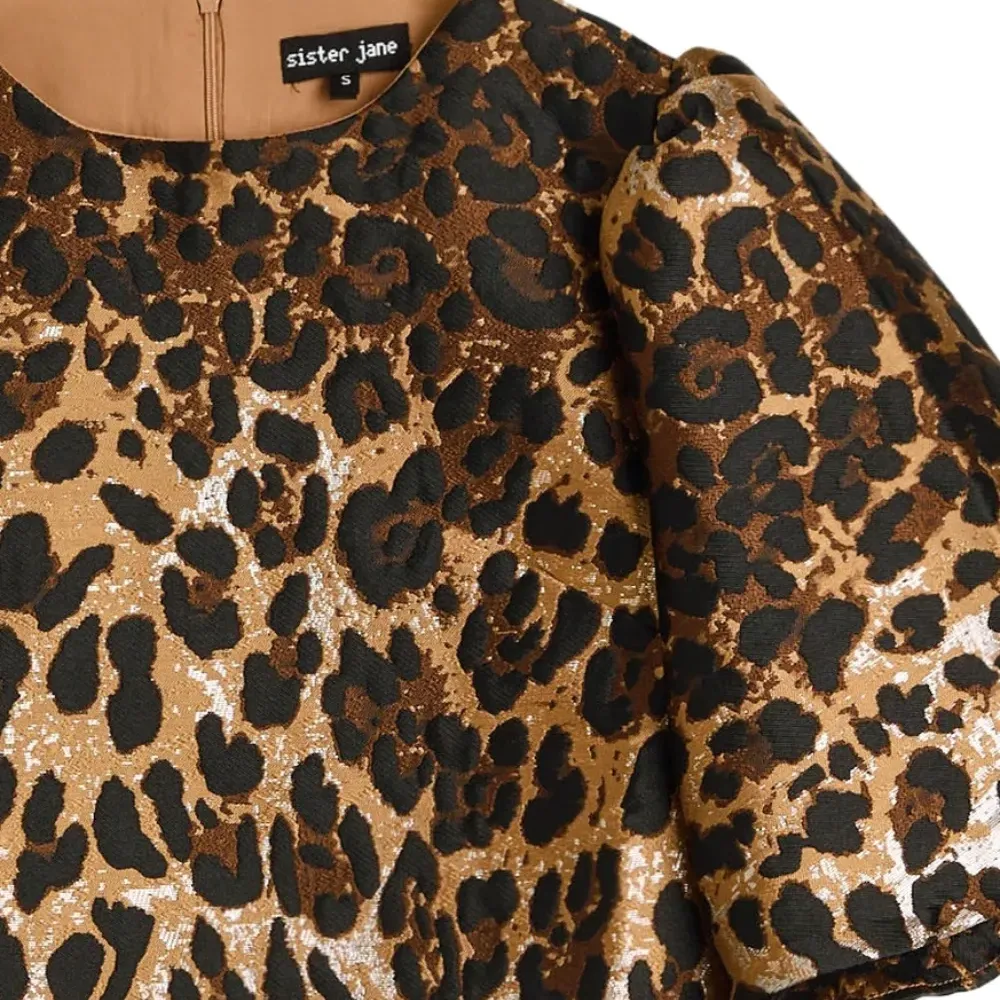 Блузка с леопардовым принтом