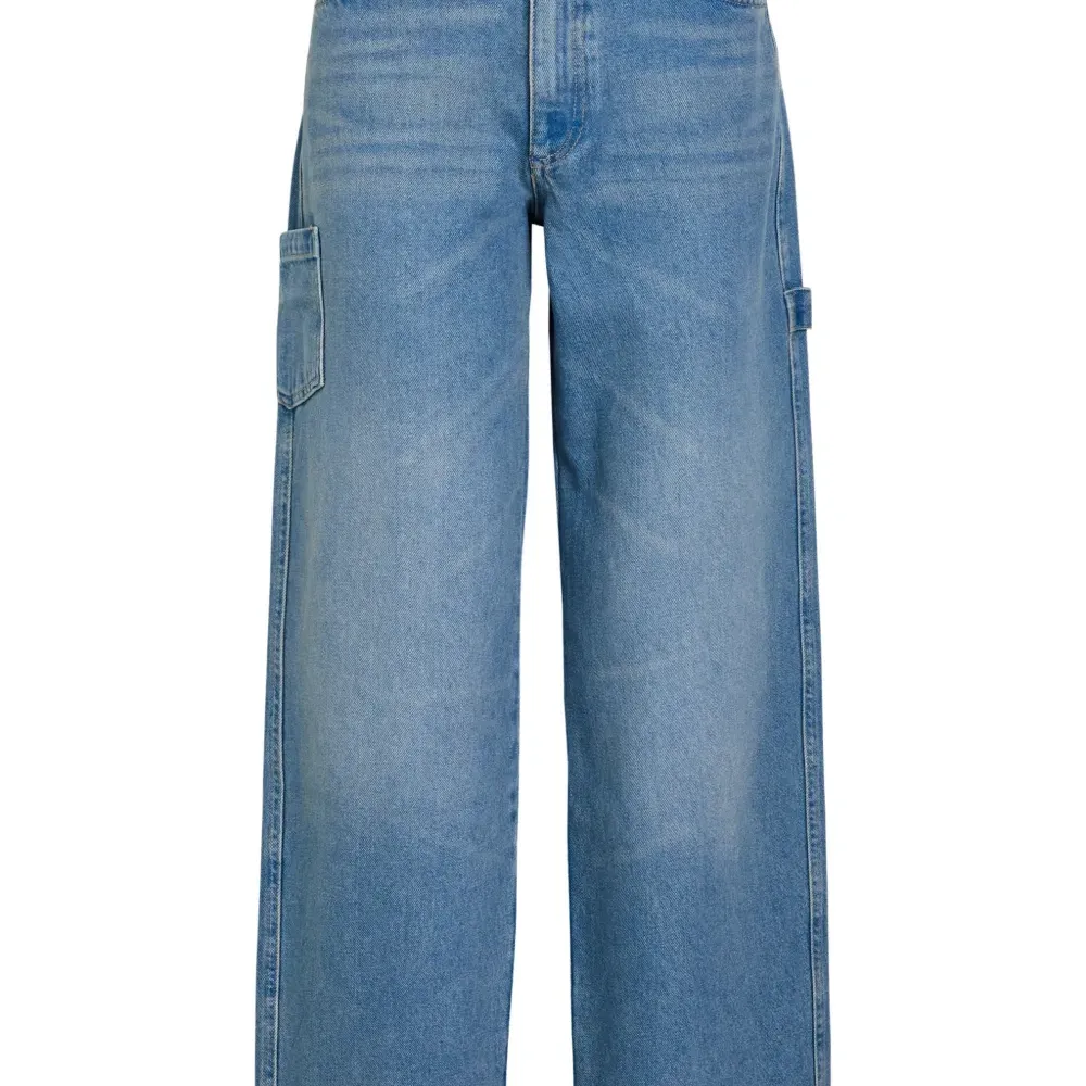 Джинсы с пятью карманами