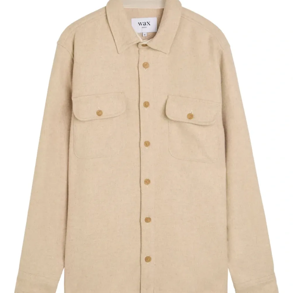 Рубашка с карманом на пуговице