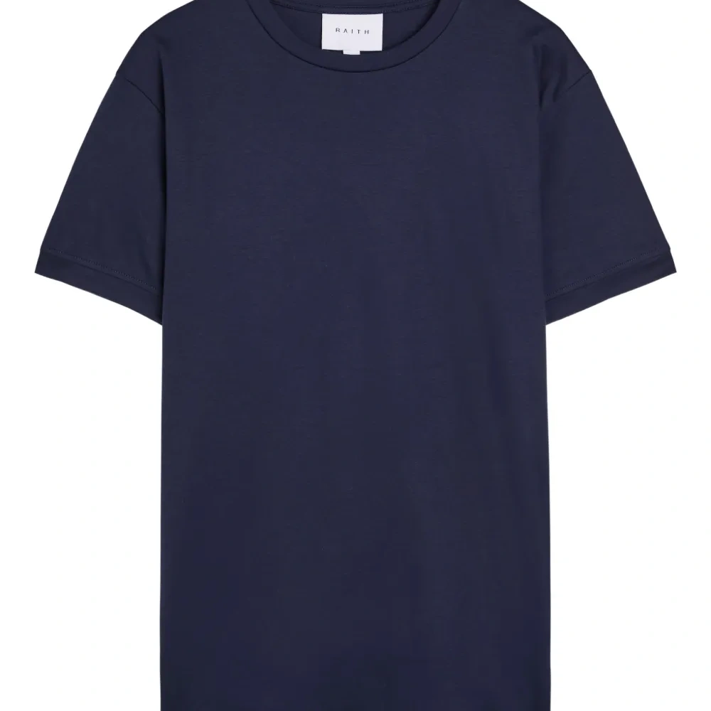 Футболка с круглым вырезом