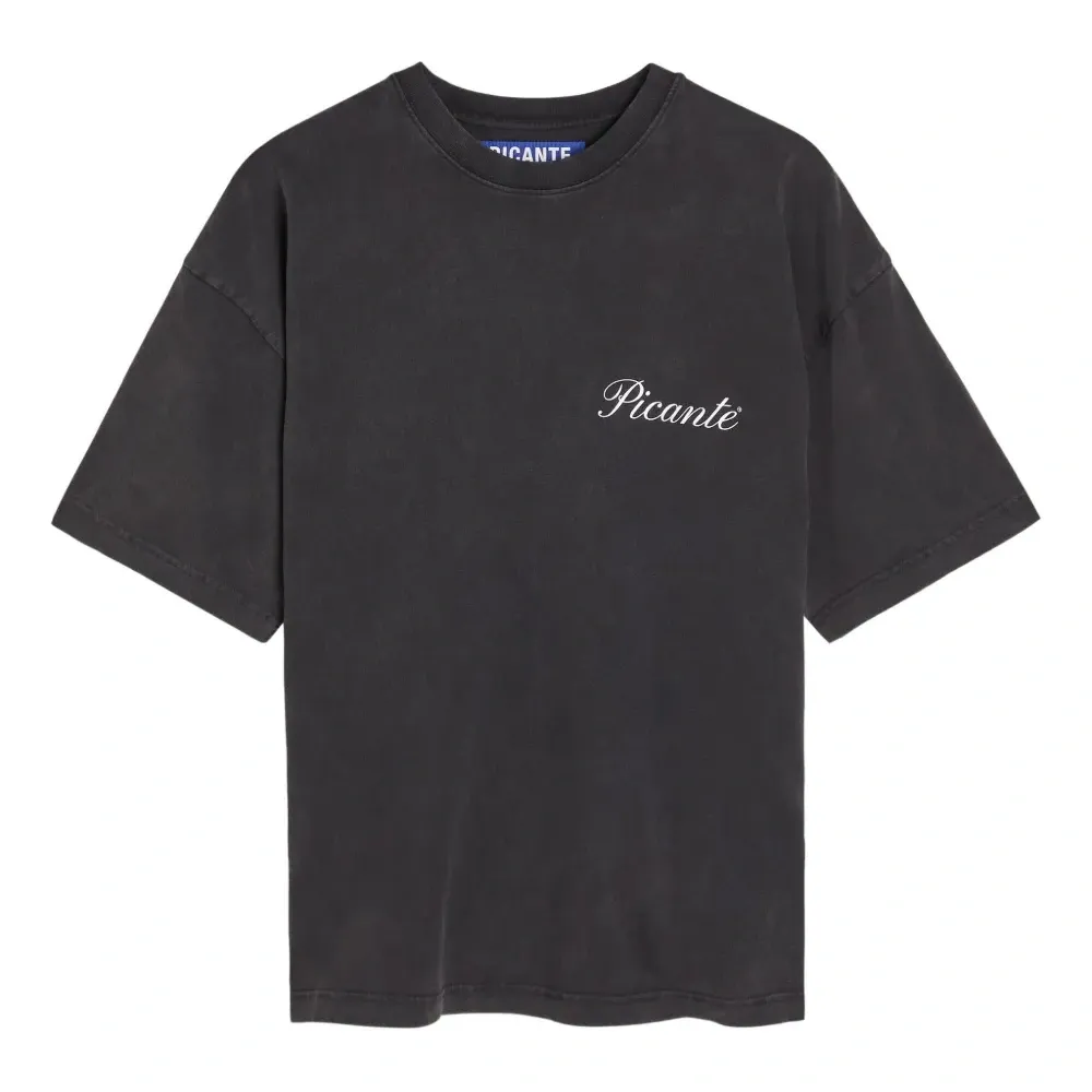 Футболка с логотипом