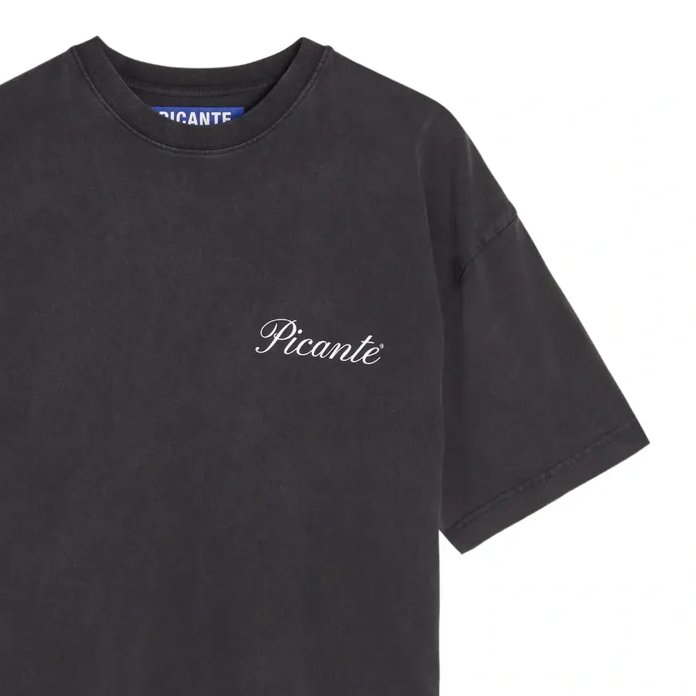 Футболка с логотипом