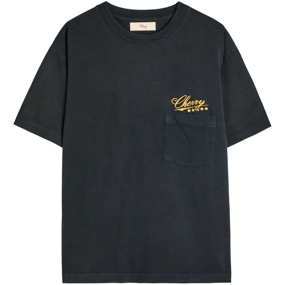 Футболка с короткими рукавами и карманом