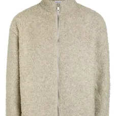 Куртка на молнии