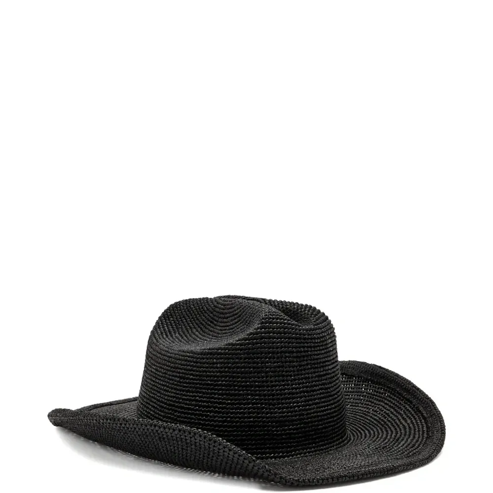 Шляпа из рафии