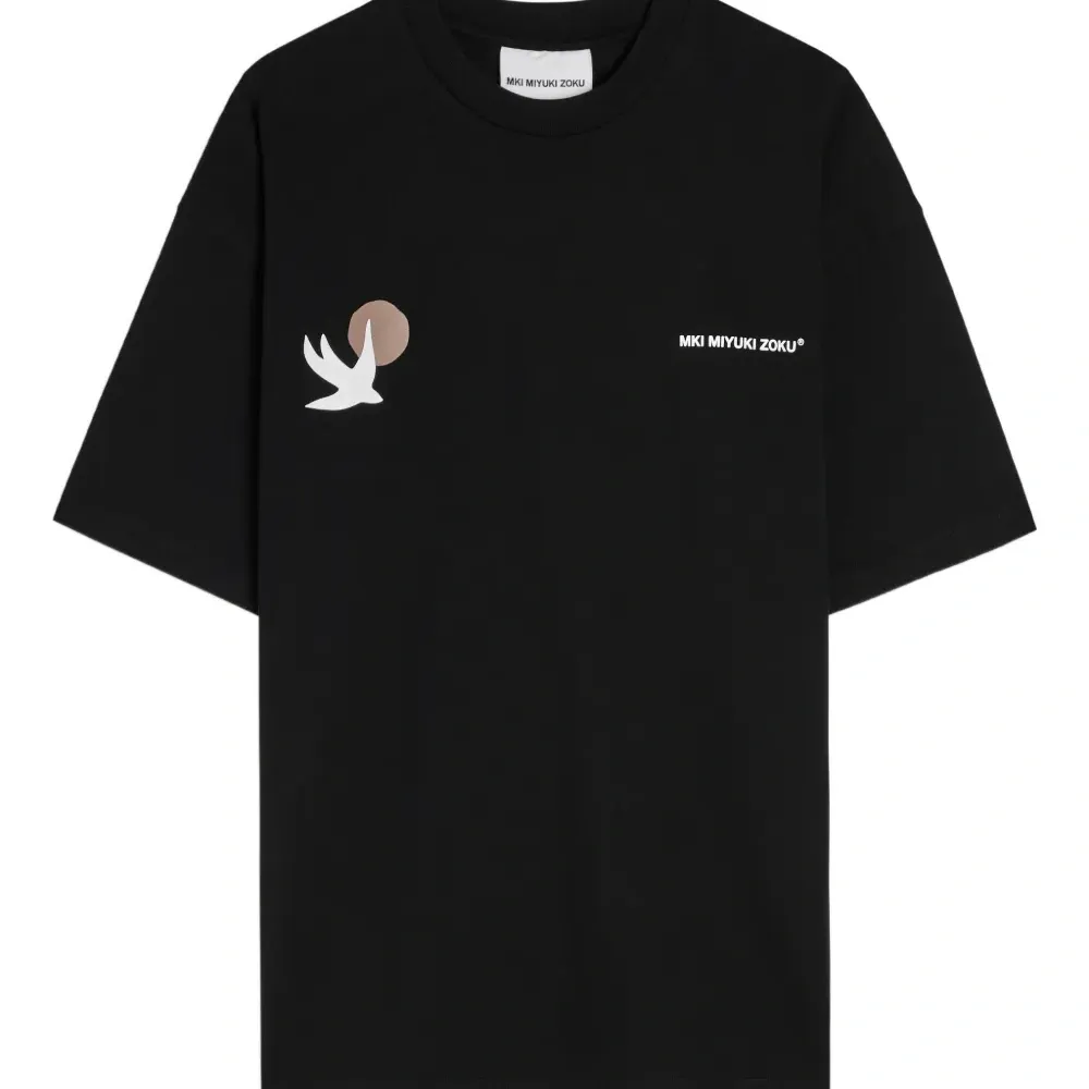 Футболка с графичным принтом Футболка с графичным принтом