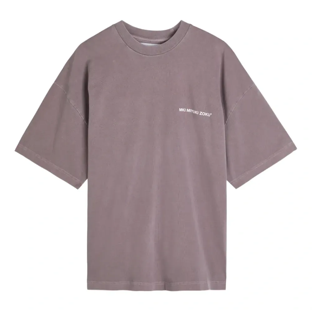 Футболка с логотипом