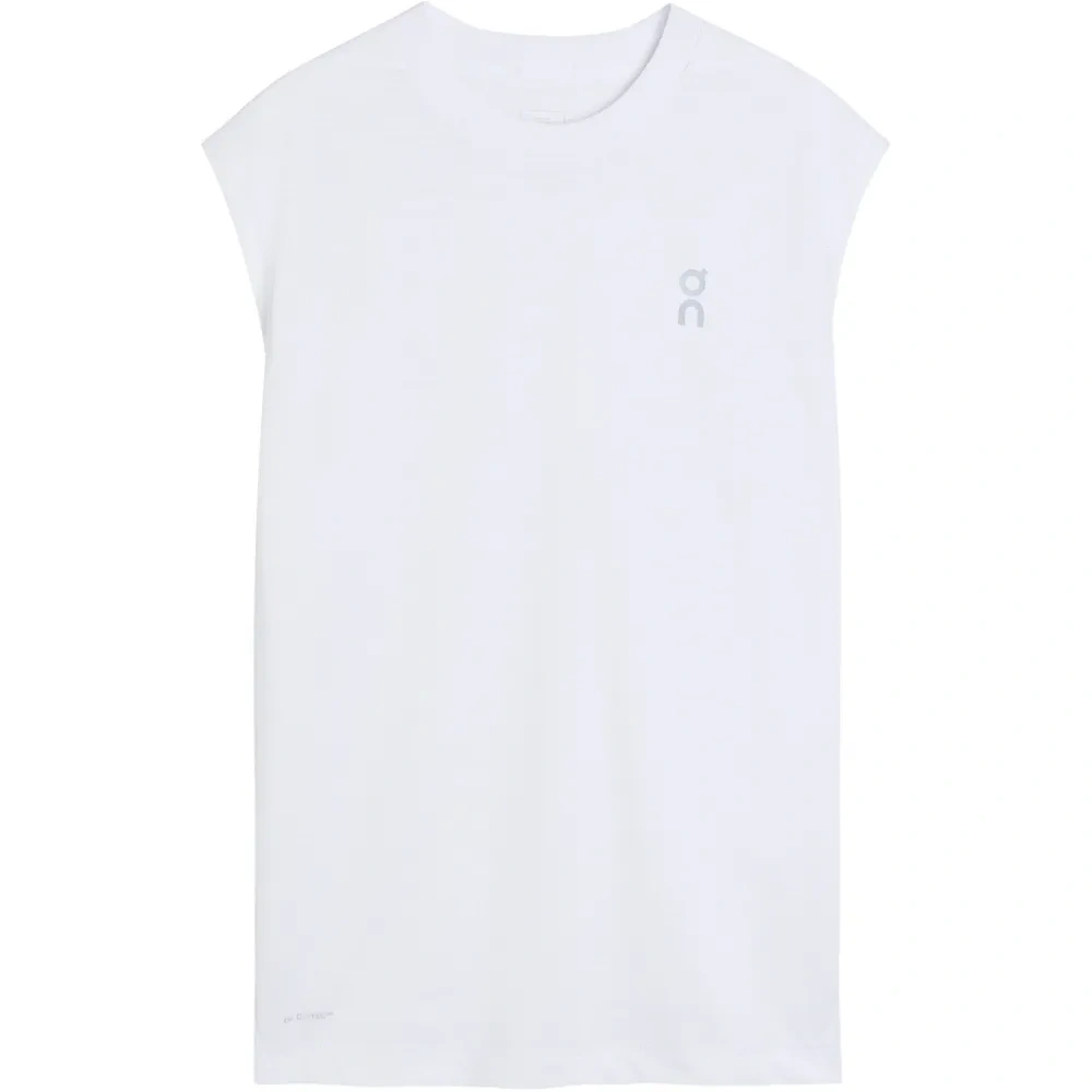 Футболка с логотипом