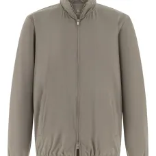 Куртка на молнии