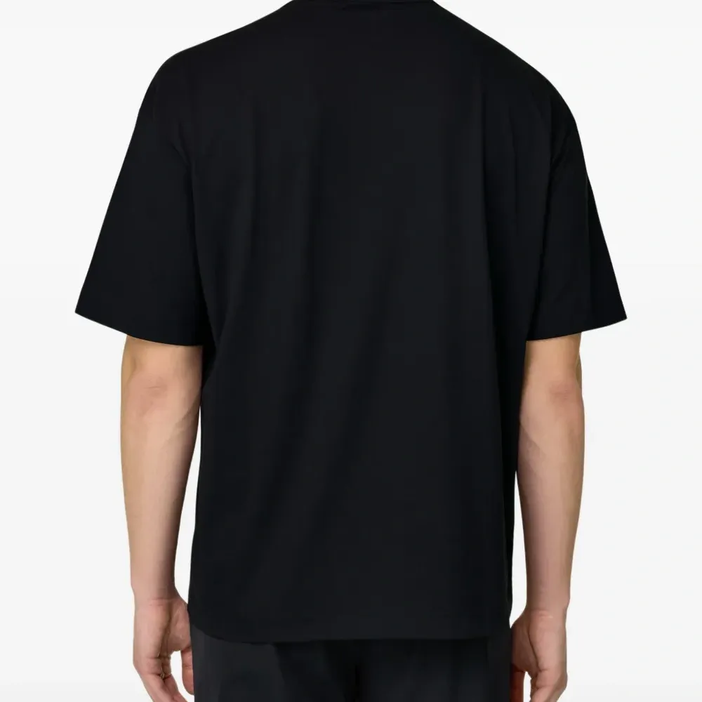 Футболка с круглым вырезом