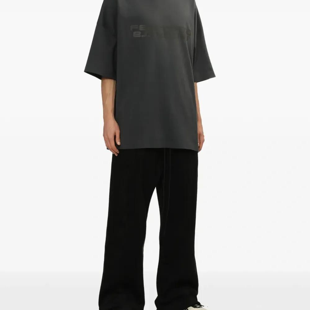 Футболка с логотипом Футболка с логотипом