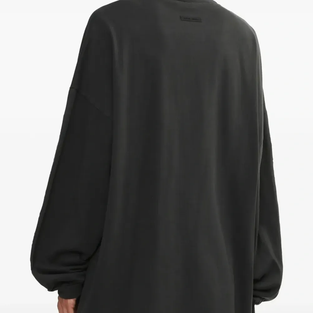 Свитшот с длинными рукавами