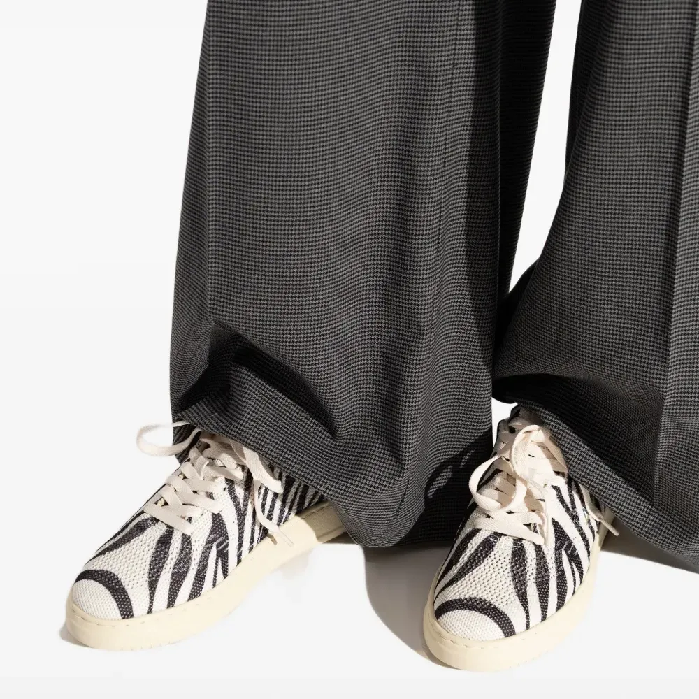 Кроссовки с принтом зебры