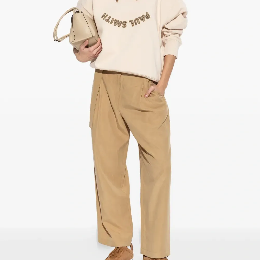 Замшевые кеды на шнуровке