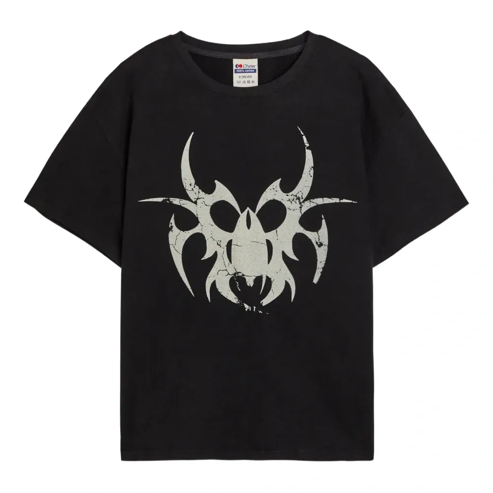 Футболка с графичным принтом