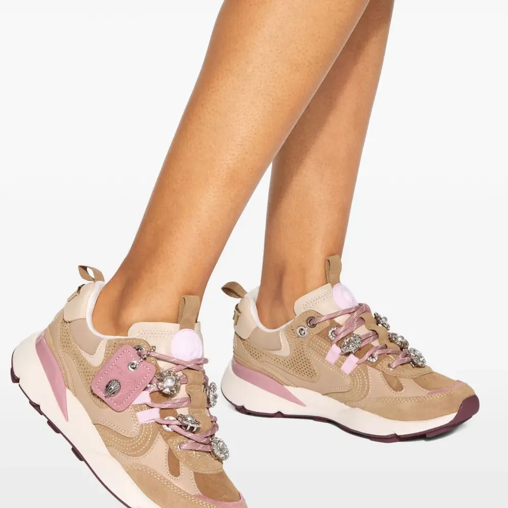 Декорированные кроссовки Kurt Runner