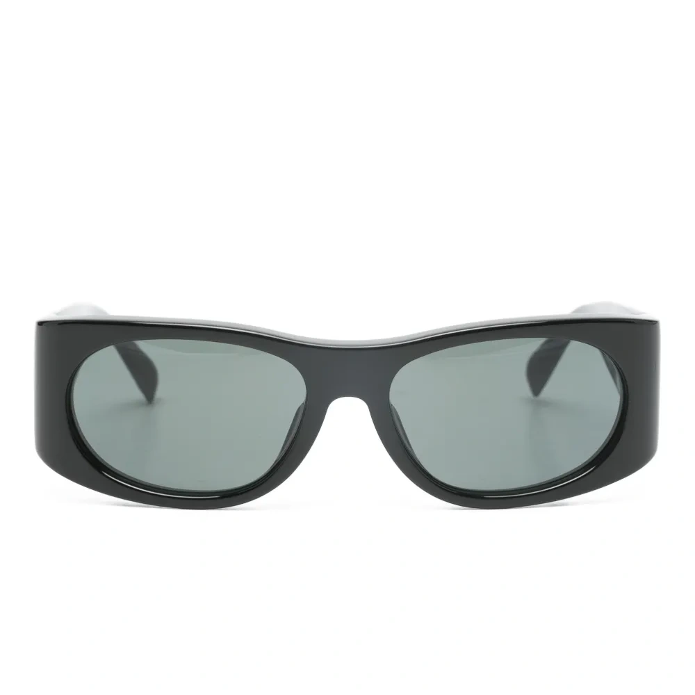 Солнцезащитные очки в квадратной оправе