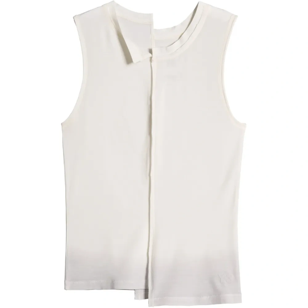 Топ с отделкой швов