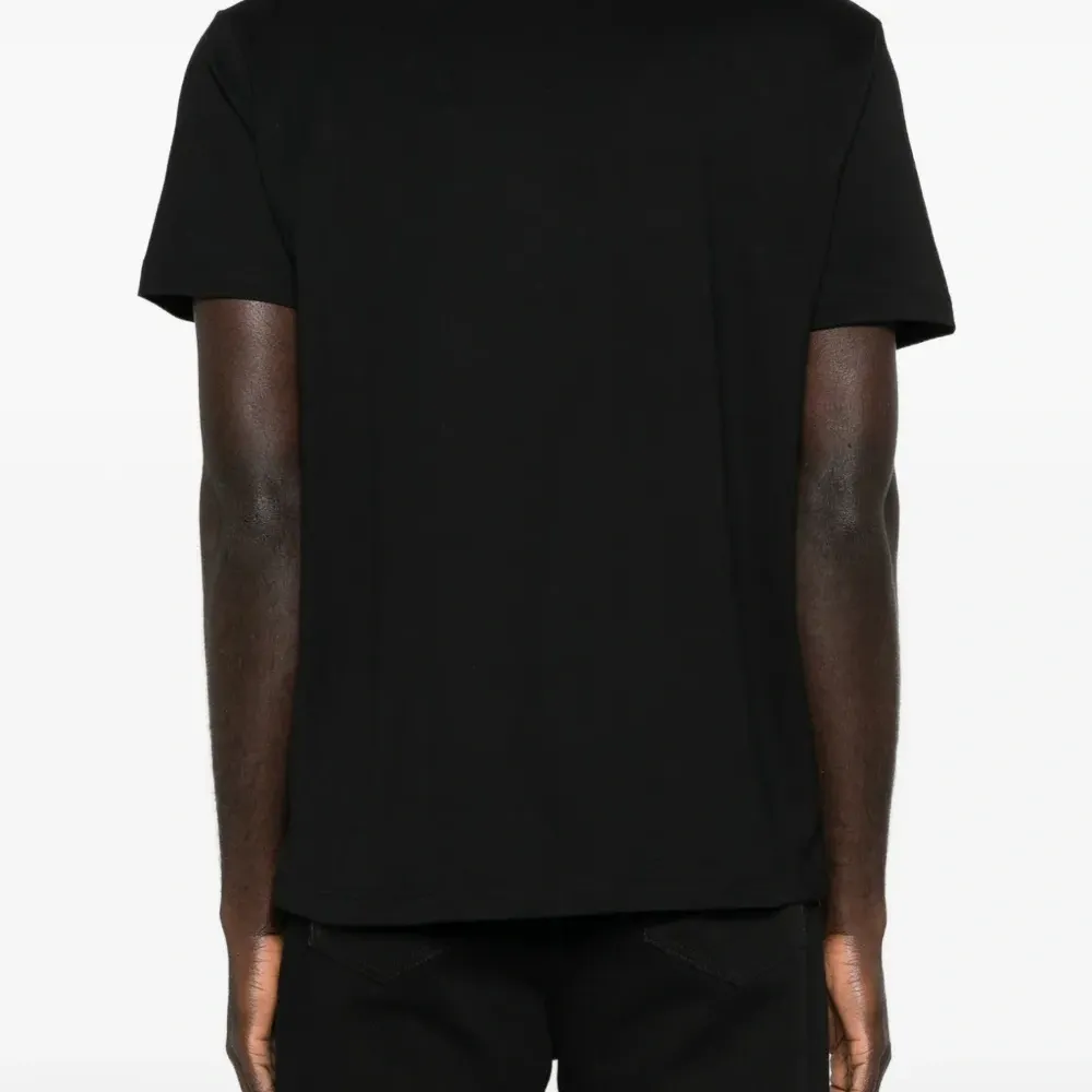 Футболка с графическим логотипом