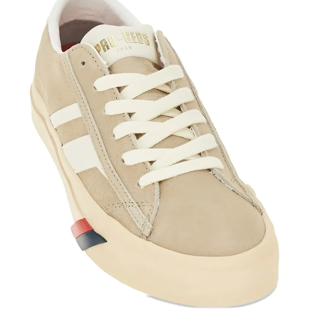 Кроссовки с полосатым декором