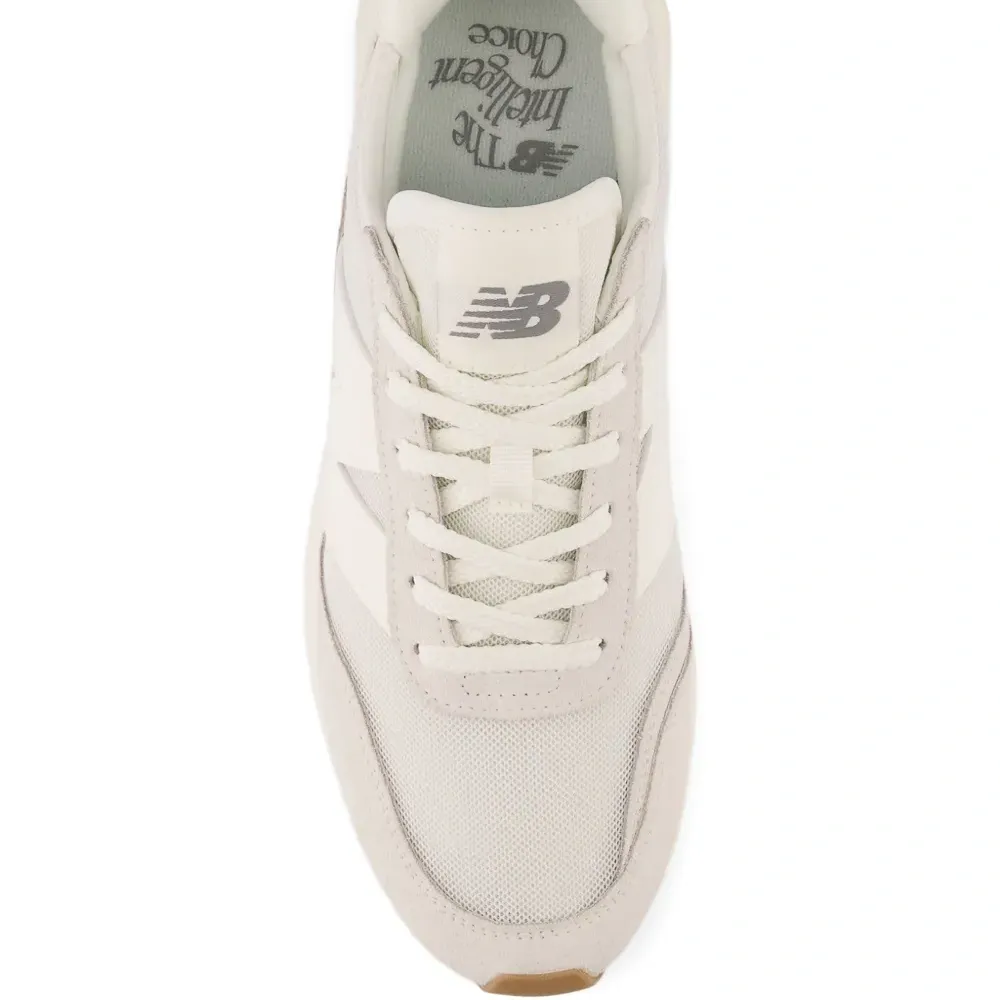 Кроссовки 370