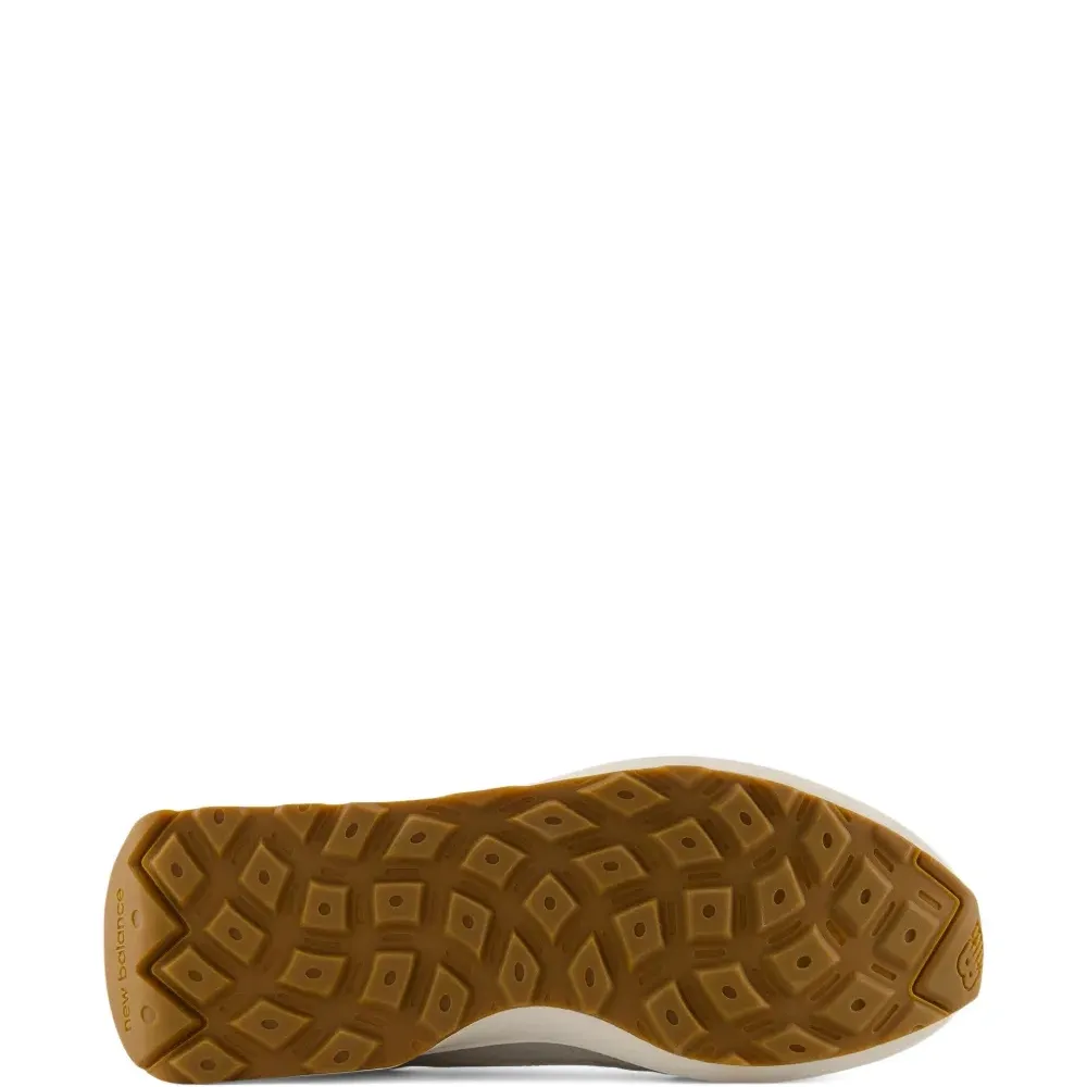 Кроссовки 370