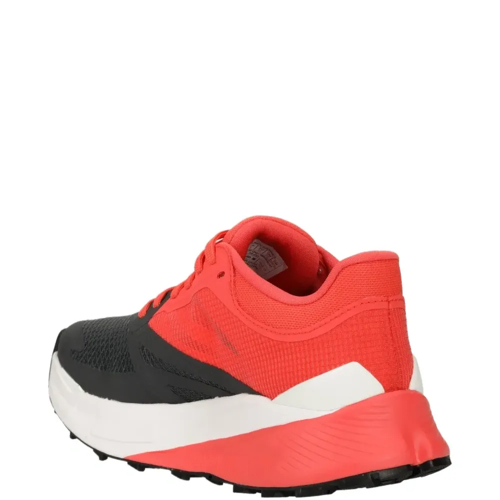 Кроссовки с логотипом