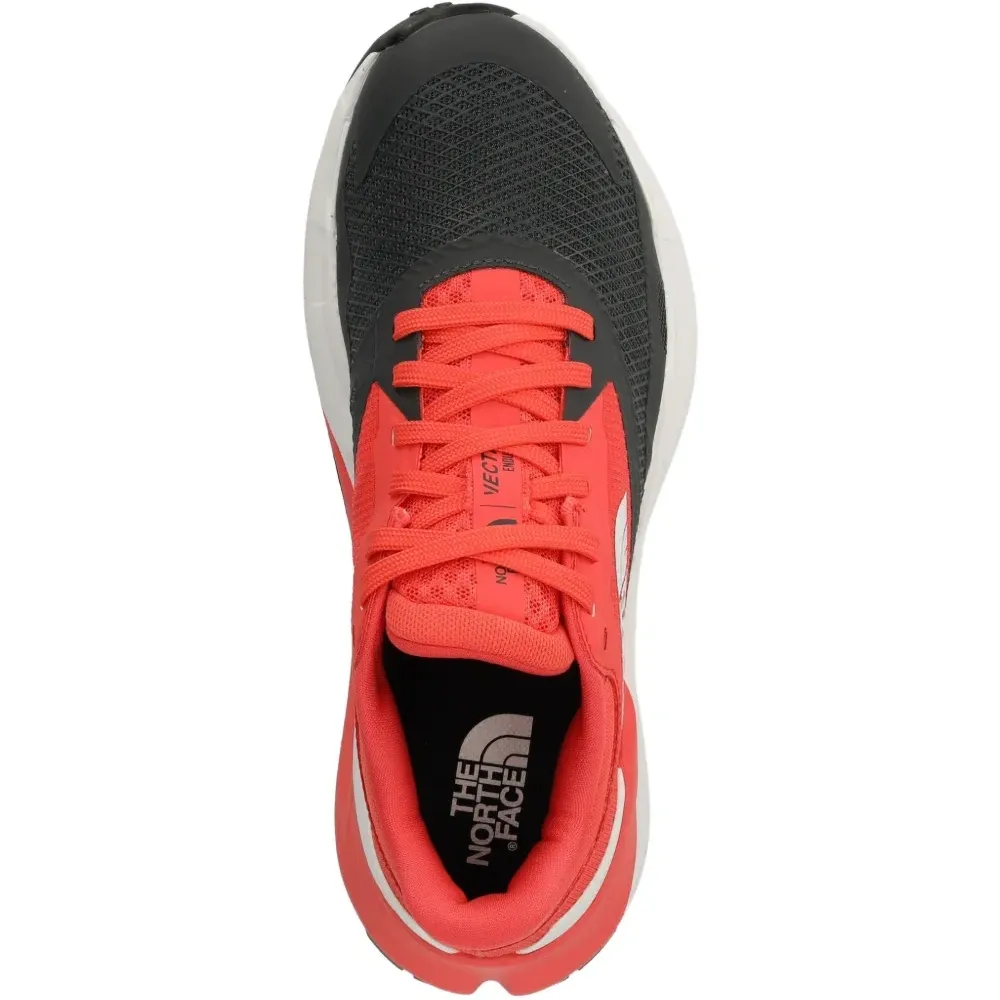 Кроссовки с логотипом