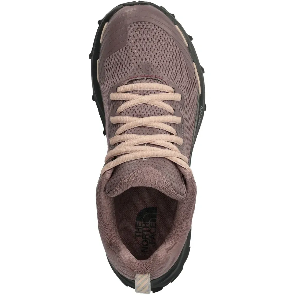 Кроссовки из сетчатого материала