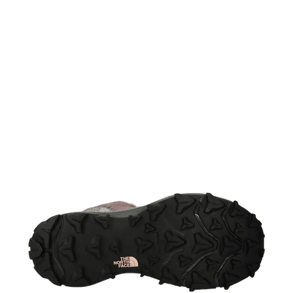 Кроссовки из сетчатого материала