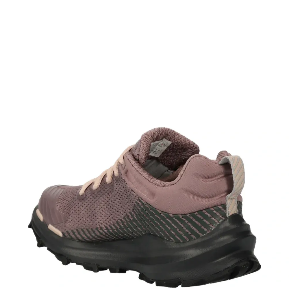 Кроссовки из сетчатого материала