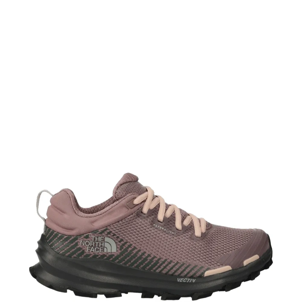 Кроссовки из сетчатого материала