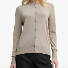 Кардиган на пуговицах