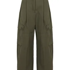 Брюки со складками