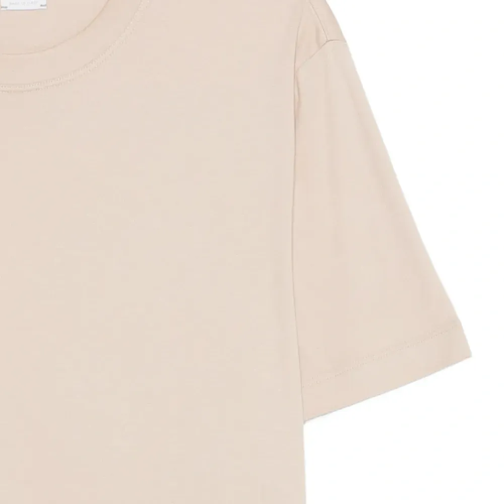 Футболка с круглым вырезом