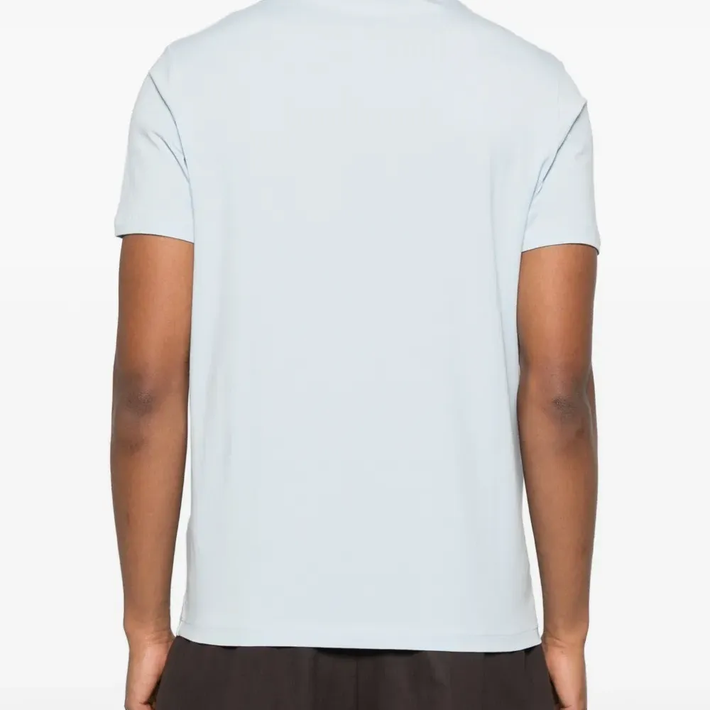 Футболка с логотипом