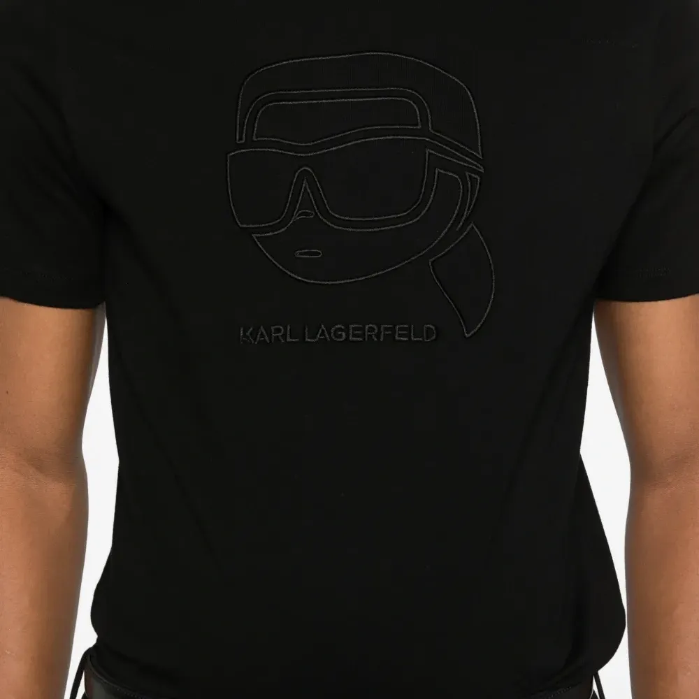 Футболка с логотипом