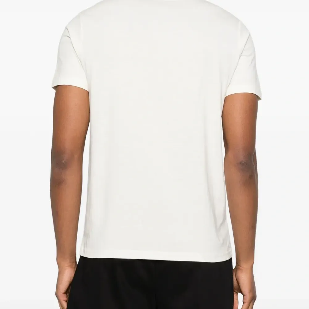 Футболка с логотипом