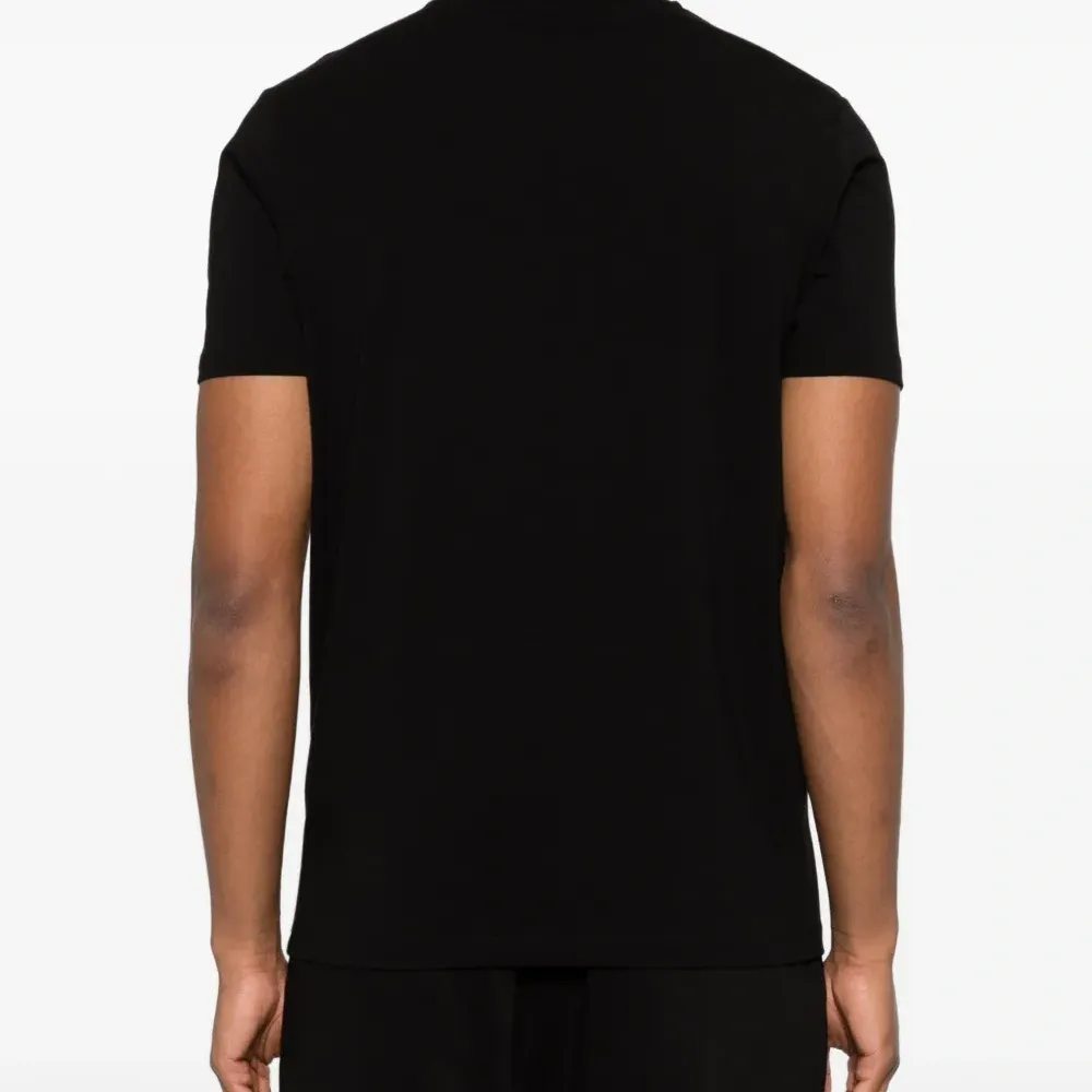 Футболка с логотипом