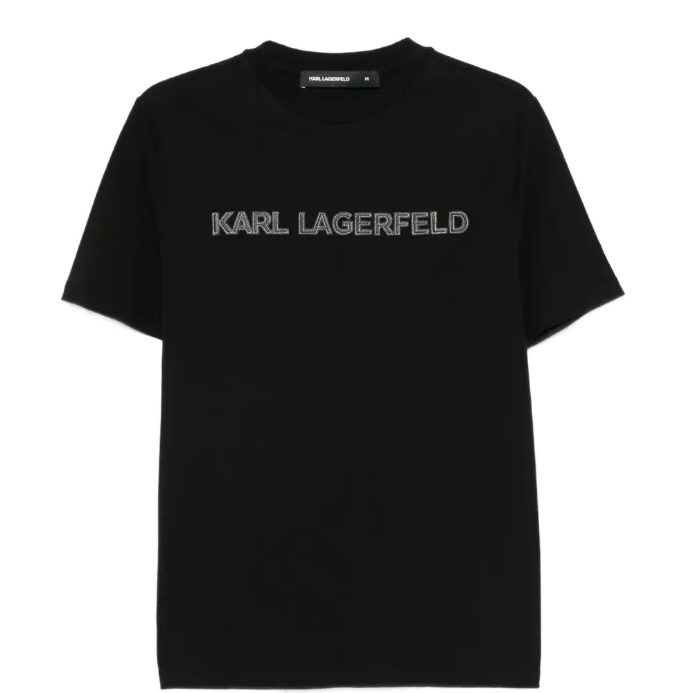 Футболка с логотипом