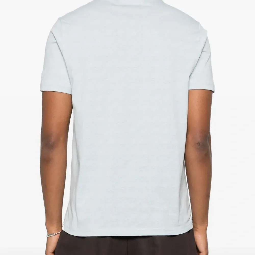 Футболка с логотипом